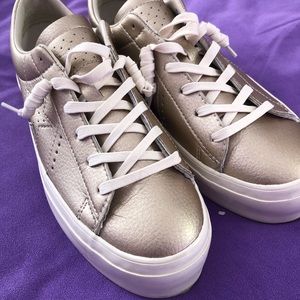 Converse One Star platform shoes